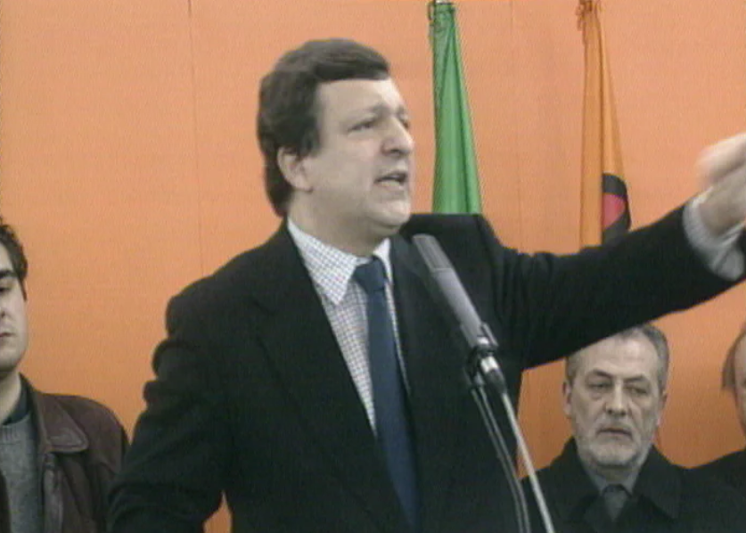 Durão Barroso critica adversários