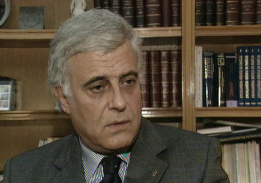 Médicos amnistiados