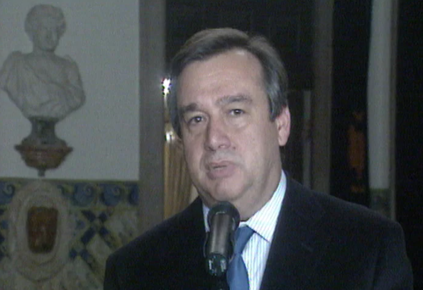 UE decreta sanções à Áustria