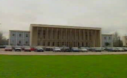 Professores universitários descontentes