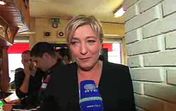 Marine Le Pen a favor da imigração portuguesa
