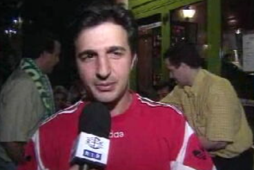 Entrevista a adeptos do Sporting e do Benfica em Paris