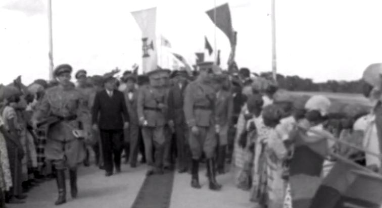 Visita Presidencial de Óscar Carmona a Moçambique – Parte I