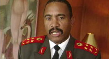 Chefe militar angolano em Portugal