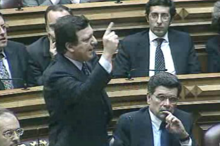 Oposição critica António Guterres