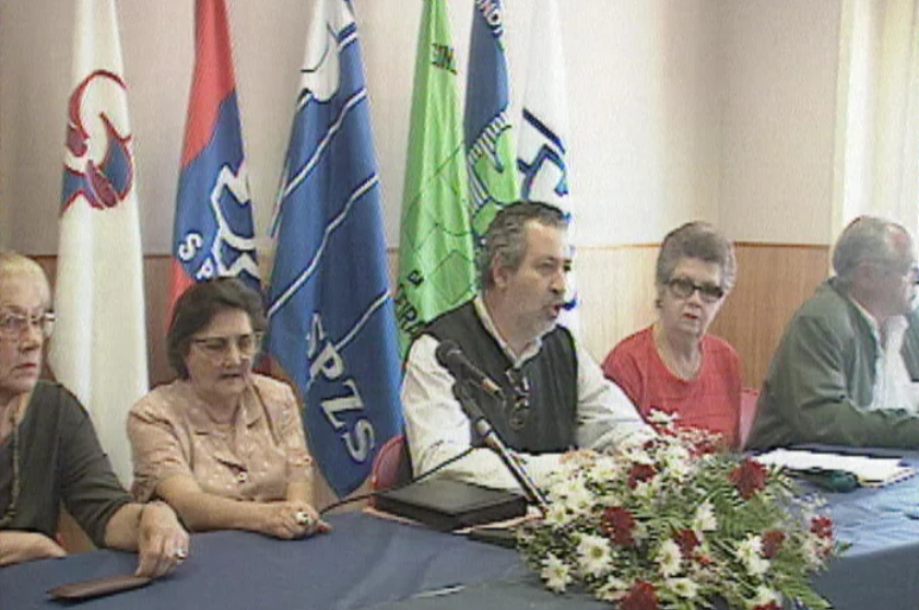 Protesto de professores aposentados