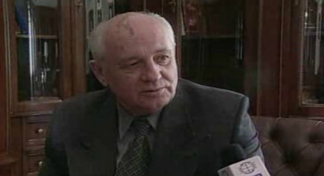 Mikhail Gorbatchev prepara visita a Portugal