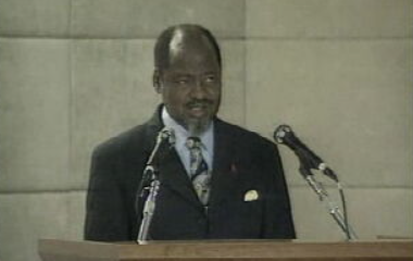 Chissano pede auxílio