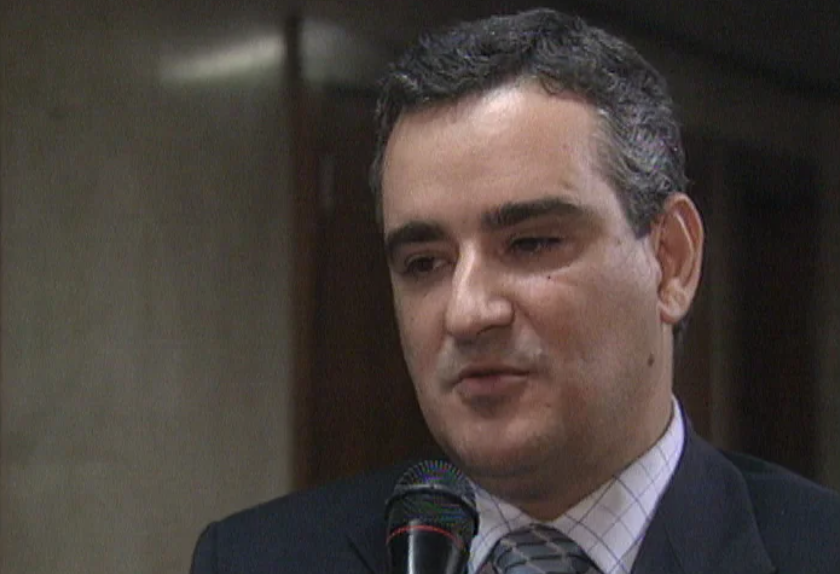 PSD critica José Sócrates