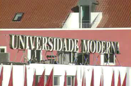 Detenções na Universidade Moderna