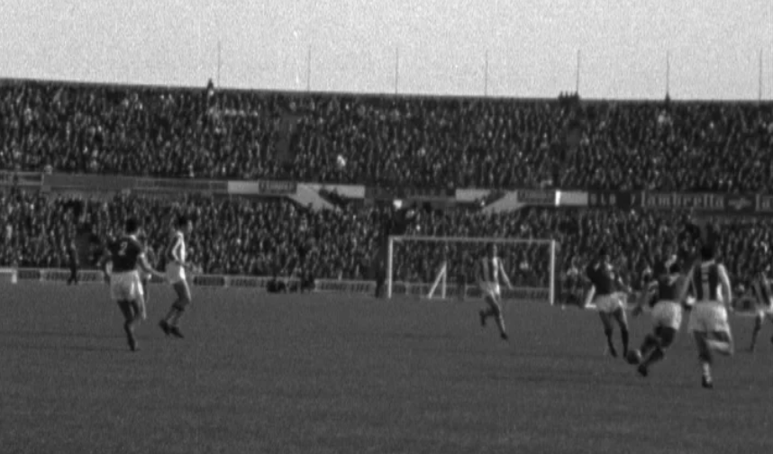 Futebol: Sport Lisboa e Benfica vs Barreirense