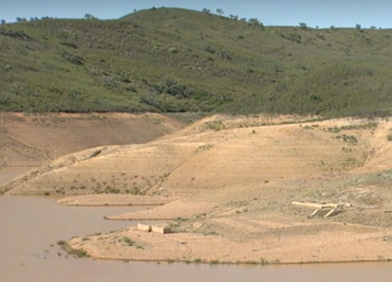 À Espera que Chova – Parte I