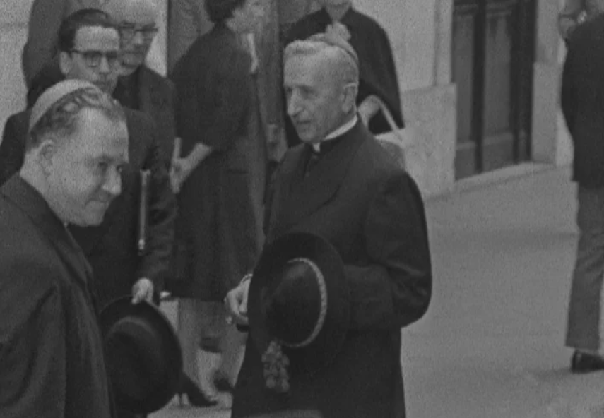 Núncio Apostólico Fernando Cento