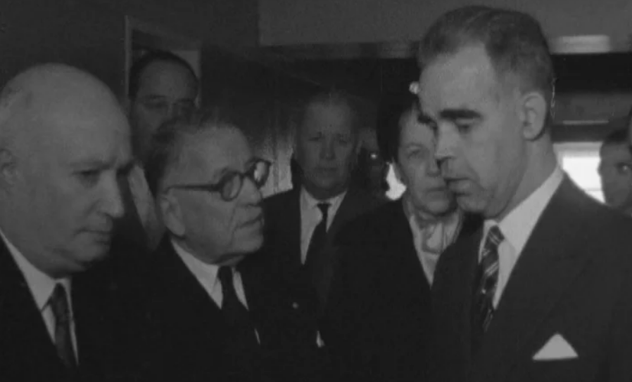 Visita de Eduardo de Arantes e Oliveira ao Hospital de Santo António da Convalescença