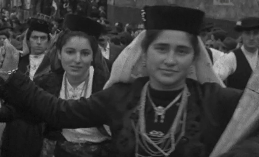 Cortejo de oferendas em Oliveira de Azeméis