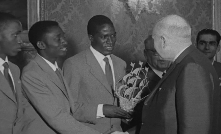 Américo Tomás recebe clube de futebol “Os Balantas”