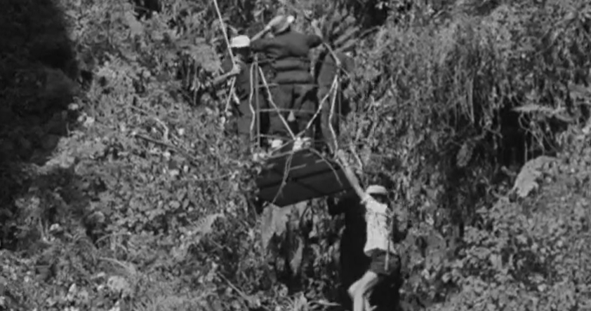 Descida à fenda do Bimbe em Angola