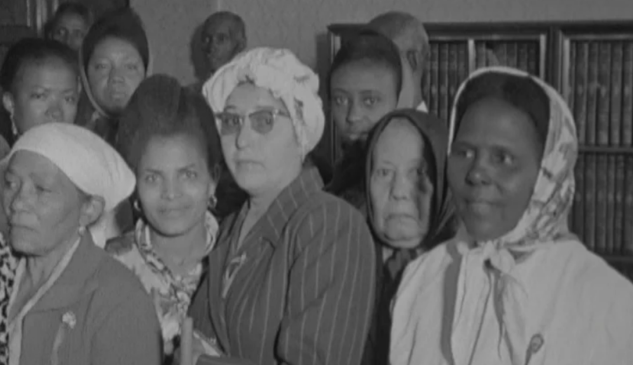 António de Oliveira Salazar recebe portugueses de Cabo Verde