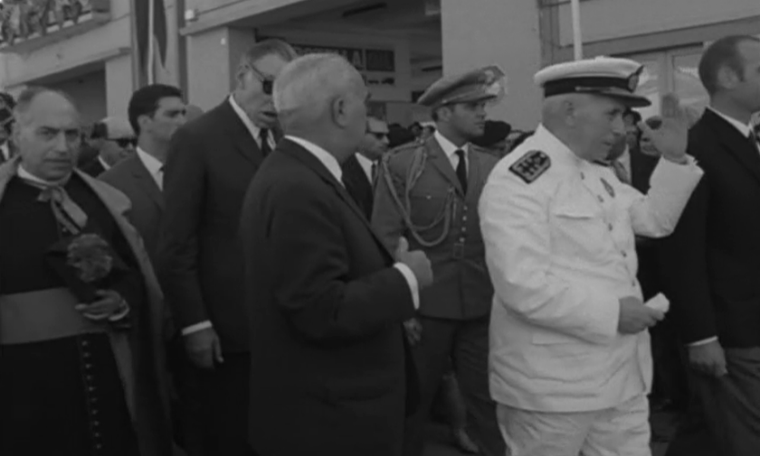 Visita de Américo Tomás a Coruche