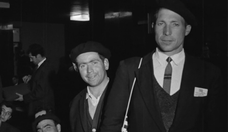 Emigrantes partem para França