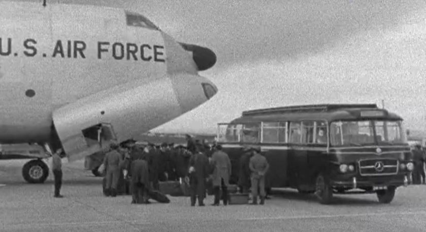 Chegada da banda da Força Aérea dos E.U.A