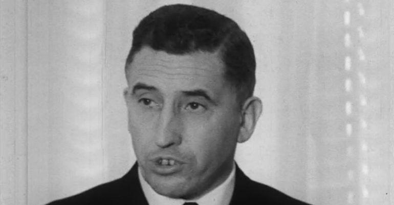 Apresentação de cumprimentos a Joaquim Silva Cunha