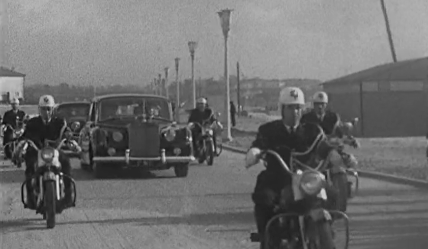 Visita de Américo Tomás à Sociedade Produtora de Leveduras Selecionadas