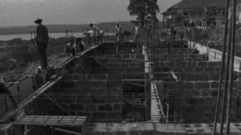 Visita de Manuel António Vassalo e Silva a bairro da polícia em Pangim