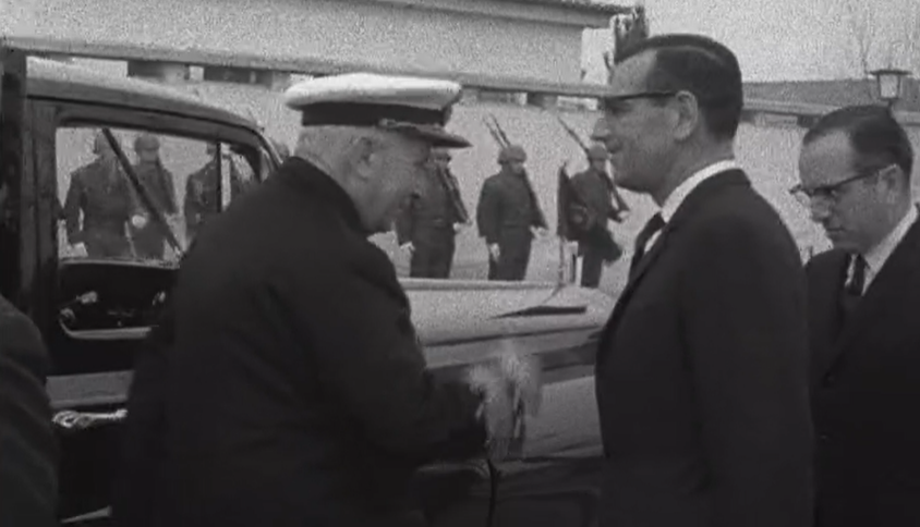 Visita de Américo Tomás ao Regimento de Infantaria Nº 5