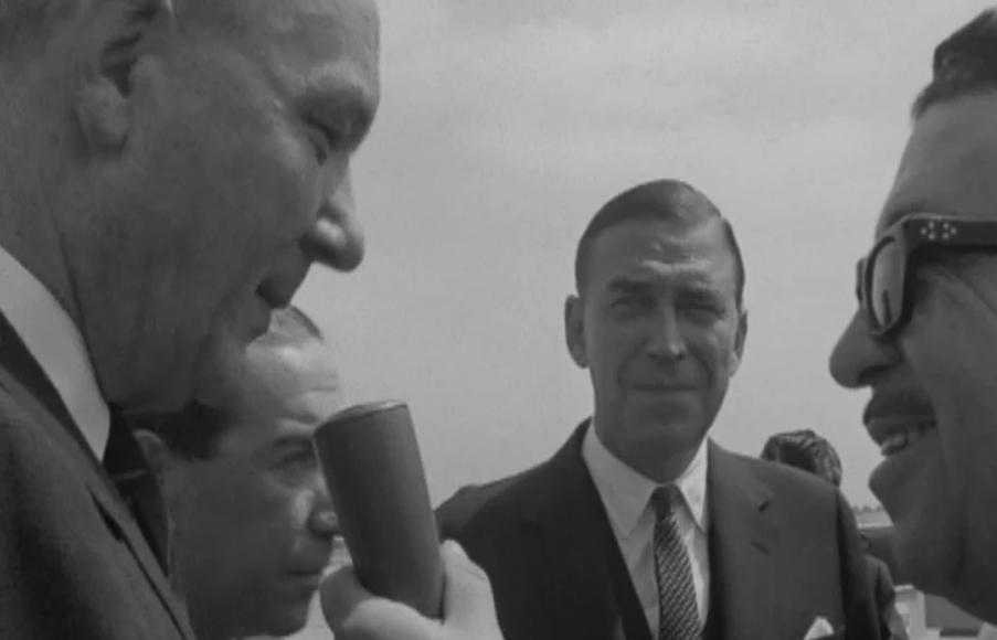 Partida de Dean Rusk para os E.U.A