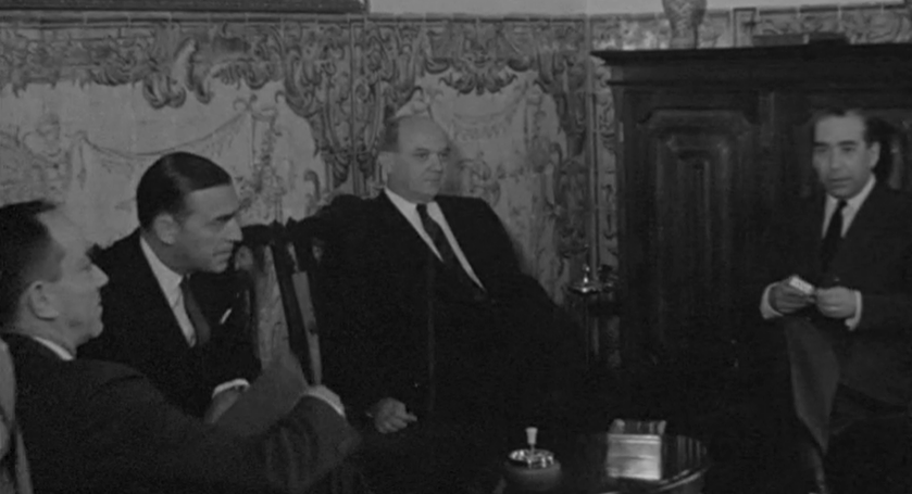 Dean Rusk assina livro de cumprimentos a Américo Tomás