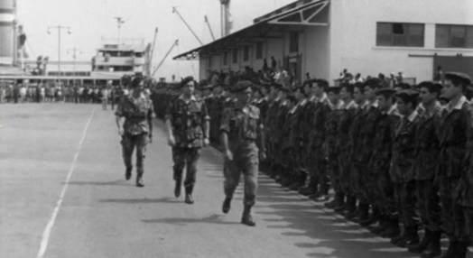 Militares desembarcam em Luanda