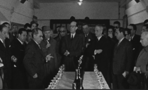 Visita à Junta Nacional do Vinho