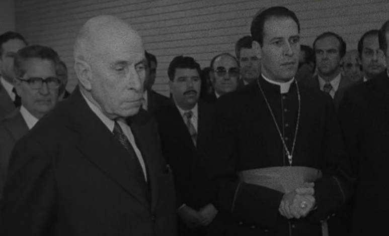 Américo Tomás visita habitações e equipamentos sociais