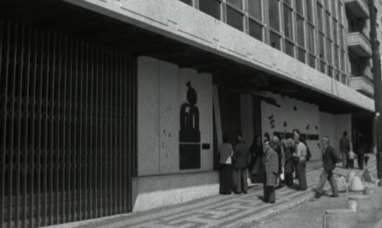 Explosão no Banco Intercontinental Português em Lisboa