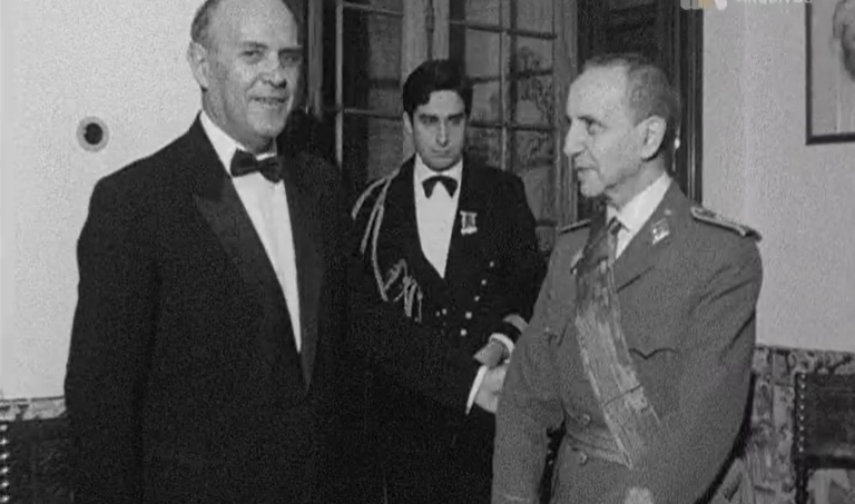 Homenagem a Manuel Díez-Alegría