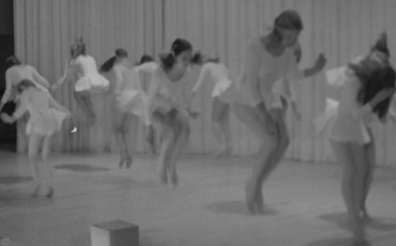 Ginástica: exibição de atletas do Liceu Albert Schweitzer