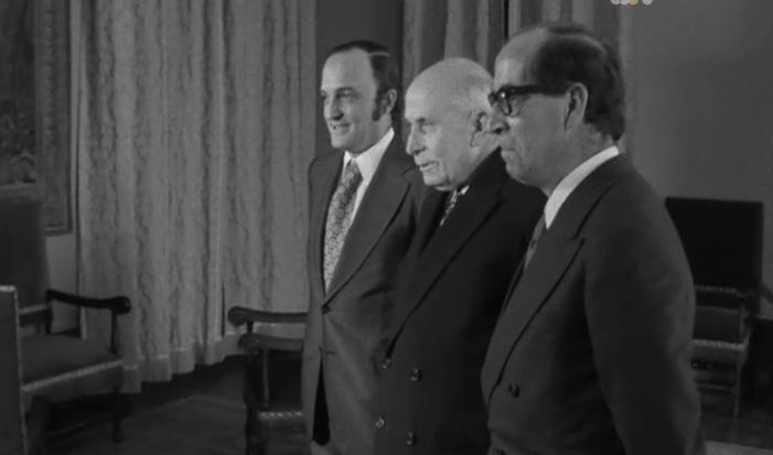 Américo Tomás recebe membros cessantes do governo