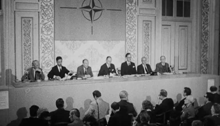 Conferência de imprensa de Manlio Brosio em Lisboa