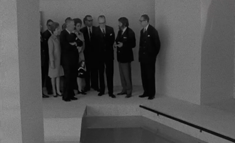 Visita de Azeredo Perdigão ao Centro da Associação Portuguesa de Paralisia Cerebral