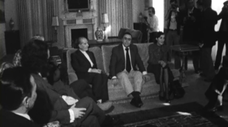 José Pinheiro de Azevedo recebe o Conselho Mundial da Paz