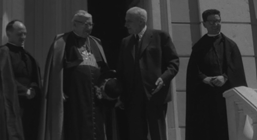 Salazar recebe o Cardeal Larraona