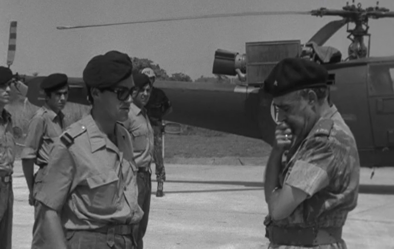 Despedida de tropas de Bissau