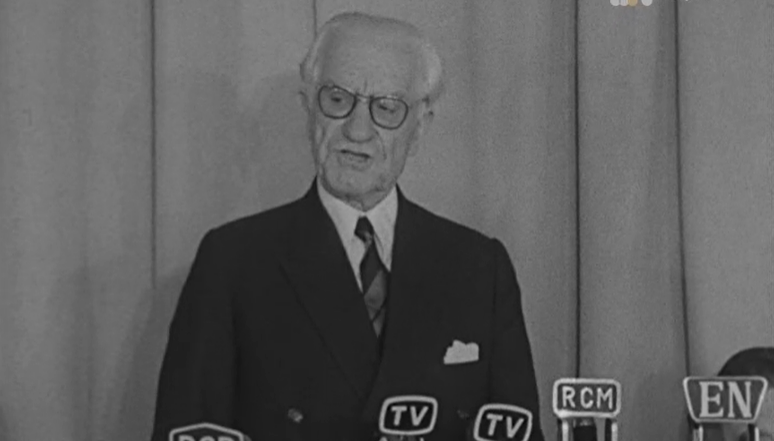 Abertura do 5º Congresso da União Nacional no Estoril