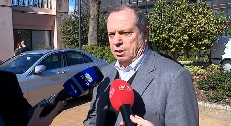 PS responde a Pedro Passos Coelho