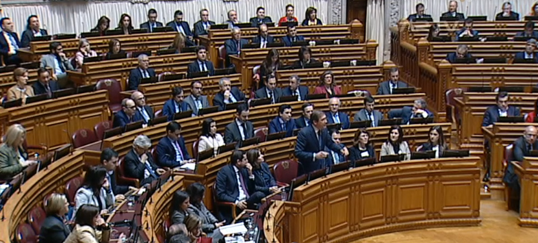 Debate Quinzenal: Troca de acusações