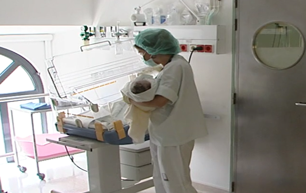 Pulseira eletrónica para bebés