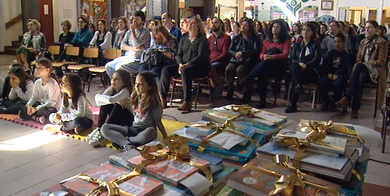 Entrega de livros do 1º ciclo às escolas