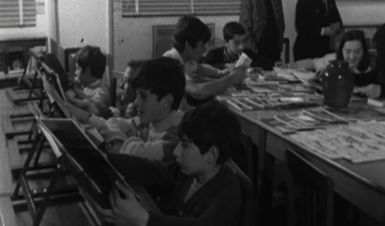 Biblioteca Municipal do Bairro do Alvito