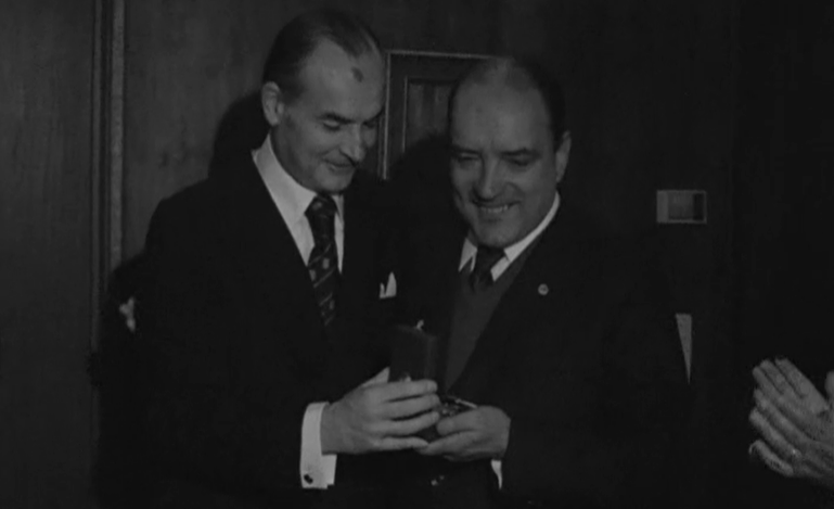 Homenagem e condecoração de Manuel Mota